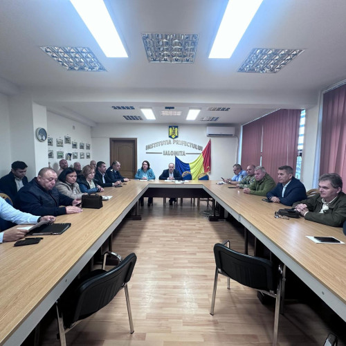 Ședință a Colegiului Prefectural în Ialomița pentru transparență și control