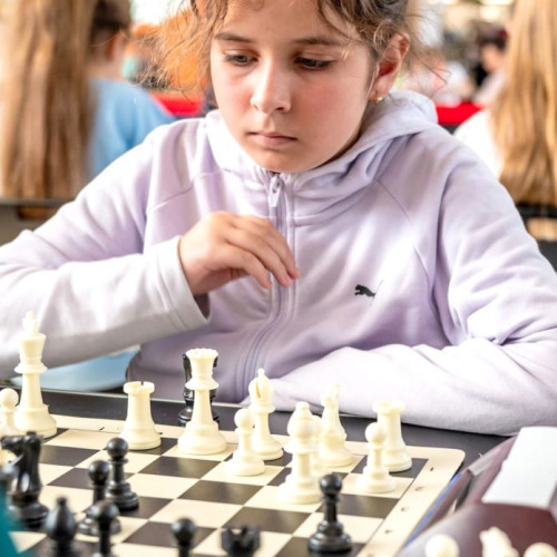 Șahiștii de la CSM Ploiești au cucerit șase medalii la competiții de peste weekend