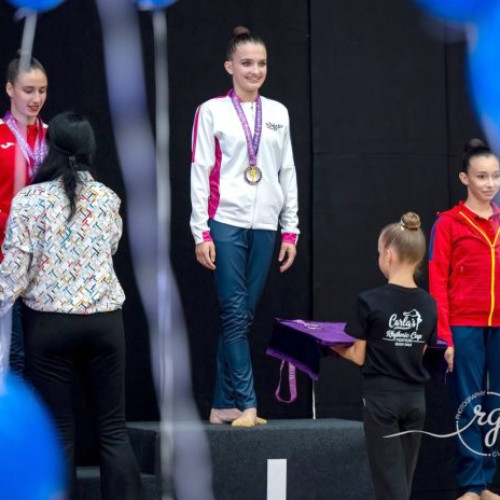 Gimnastele de la CSM Ploieşti au obţinut 7 medalii la Carla's Rhythmic Cup de la Braşov