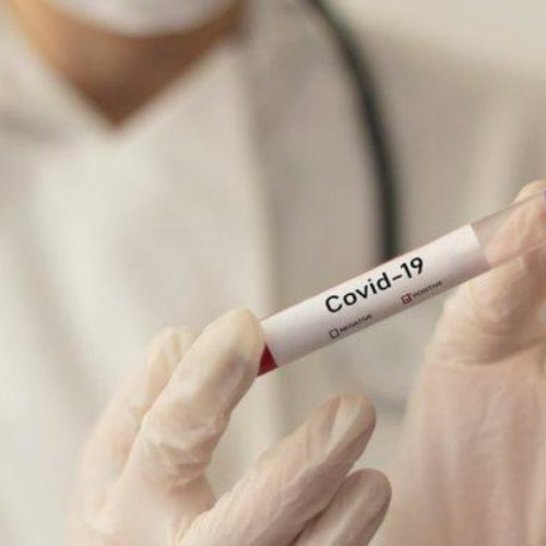 Două noi tulpini de Covid predomină în Marea Britanie în această toamnă