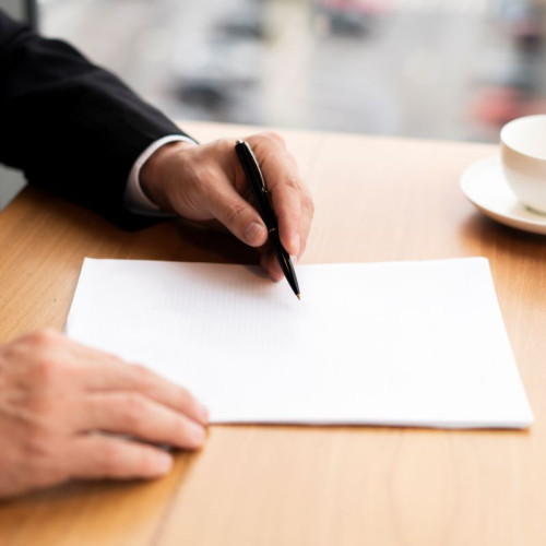 Licitație pentru vânzarea jumătății unui teren de 45.000 mp în Constanța