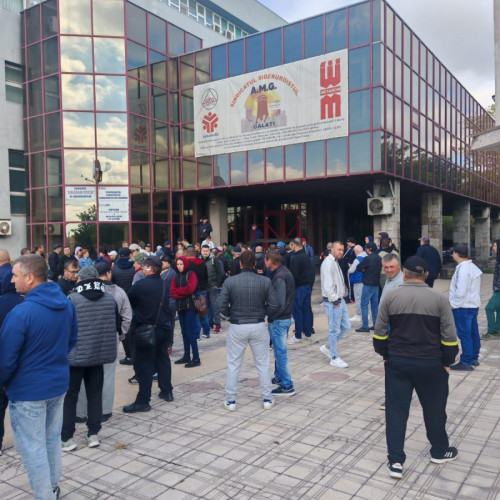 Protest spontan al salariaților siderurgici la Liberty Galați