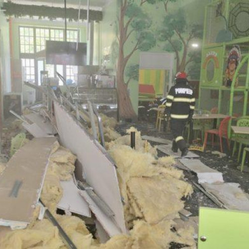 Trimis în judecată după prăbușirea tavanului la un loc de joacă din Botoșani