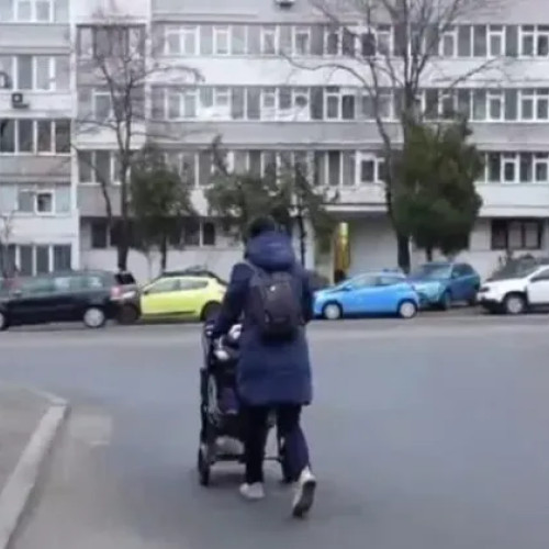 Lucrările abandonate pe strada Iohannes Guttenberg blochează accesul pietonilor