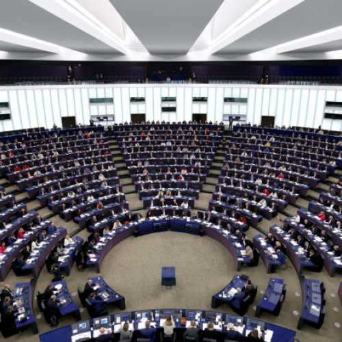 Parlamentul European pregătește noi moțiuni de cenzură împotriva Comisiei von der Leyen