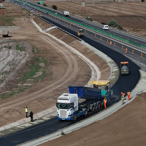 În lucru nodul rutier care conectează autostrada A4 cu DN 39E