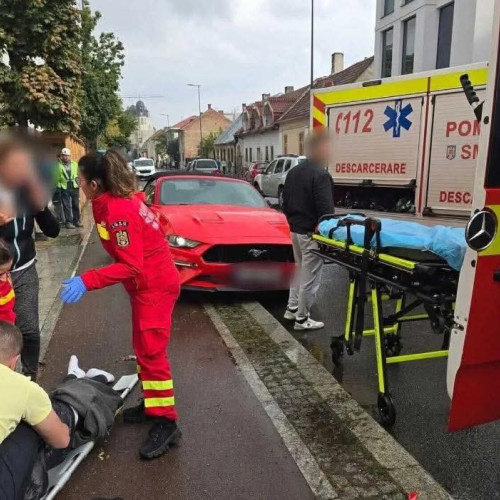 Minor grav rănit în accident rutier pe strada Avram Iancu din Cluj-Napoca