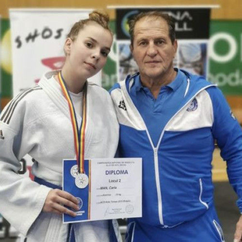Kids Tâmpa Brașov a obținut zece medalii la competițiile de judo de la Bacău