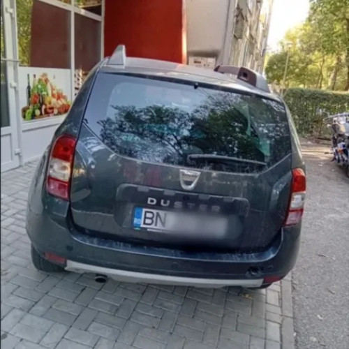 Un șofer a stârnit furie după ce a parcat iresponsabil în Cluj-Napoca