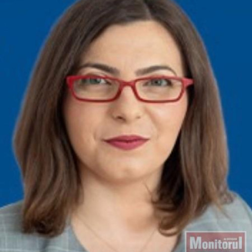 Raluca Curelariu, prima femeie prefect a județului Botoșani, numită de guvern