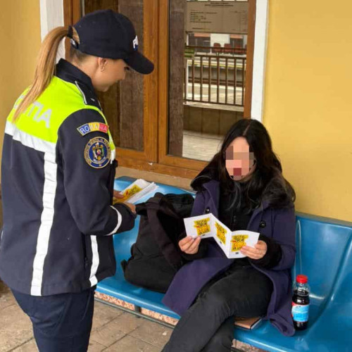 Polițiștii din Alba au avertizat asupra pericolelor selfie-urilor pe tren