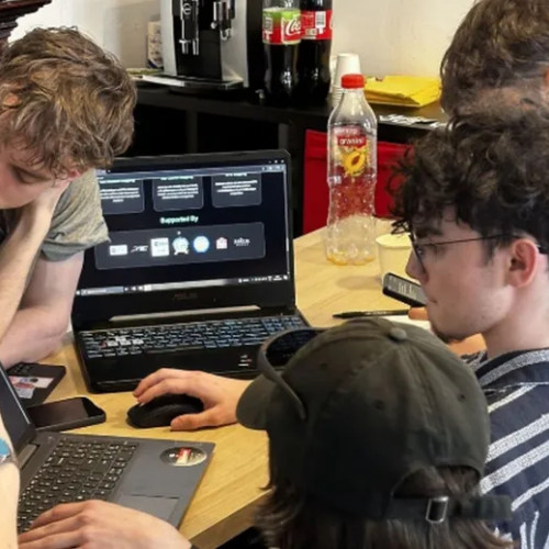 Studenții UBB protestează față de mutarea la Centrul Regional de Excelență pentru Industrii Creative