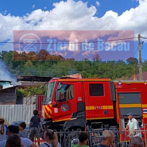 Incendiu la o casă din satul Gâșteni, comuna Răcăciuni