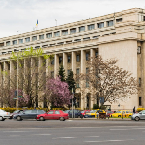 Primarul general interimar anunță marcajul „Nu blocați intersecția” la Piața Victoriei pentru traficul din București