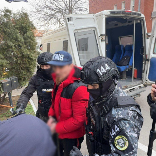 Trei persoane trimise în judecată pentru uciderea a două tinere pe litoral