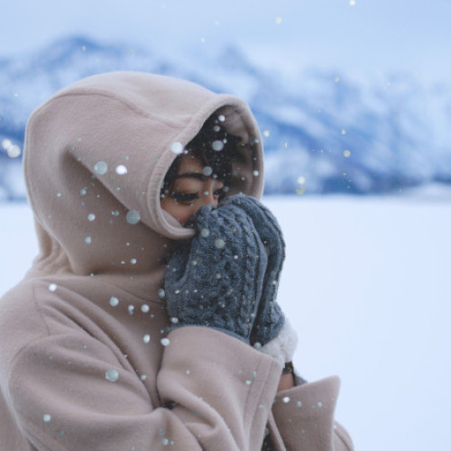 Vreme rea în jumătate de țară: ploi, ninsori și temperaturi scăzute