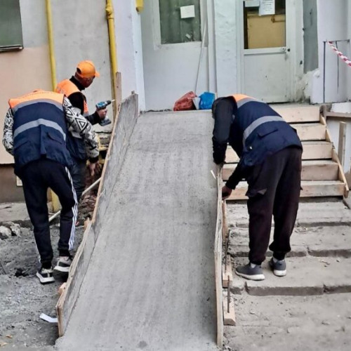 Rampe de acces pentru persoanele cu dizabilități în Sectorul 5, pe străzile Malcoci și Bârcă