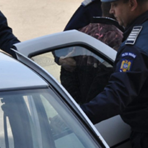 Un tânăr de 15 ani prins conducând un scuter fără permis în Maramureș