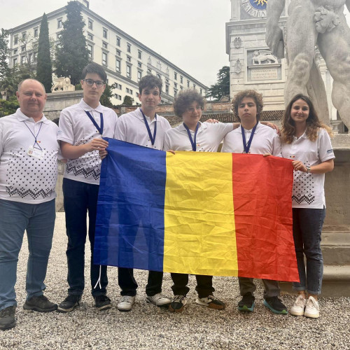 Elevii români au câștigat medalii la Olimpiada Balcanică de Informatică pentru Seniori