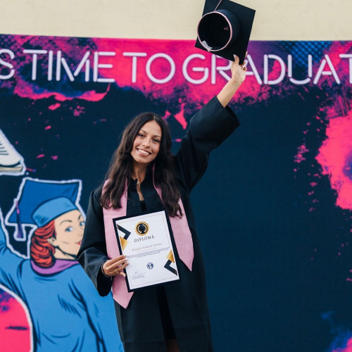 Alexia Dospin, campioană europeană la triplusalt, îmbină sportul cu studiile universitare