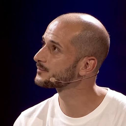 Un fotojurnalist francez a murit după atacul unei drone în Donbas