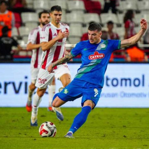 Valentin Mihăilă a marcat un gol spectaculos pentru Rizespor în victoria 5-2 la Antalyaspor