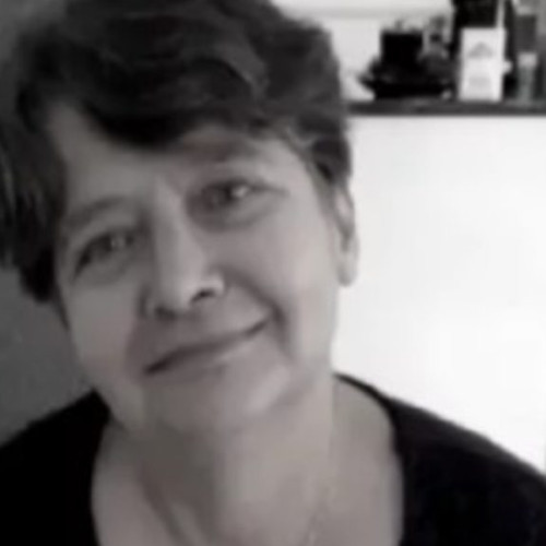 O româncă decedată în Italia, înmormântată după nouă luni de la deces