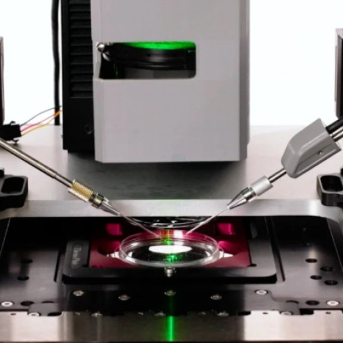 Inteligența artificială a adus pe lume peste 20 de copii cu fertilizare in vitro complet automatizată