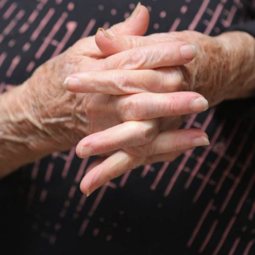 Peste 100 de pensionari din Galați au pensii calculate la un leu