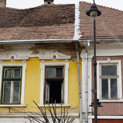 Primăria impune sancțiuni pentru nerealizarea reabilitării fațadelor din zona istorică