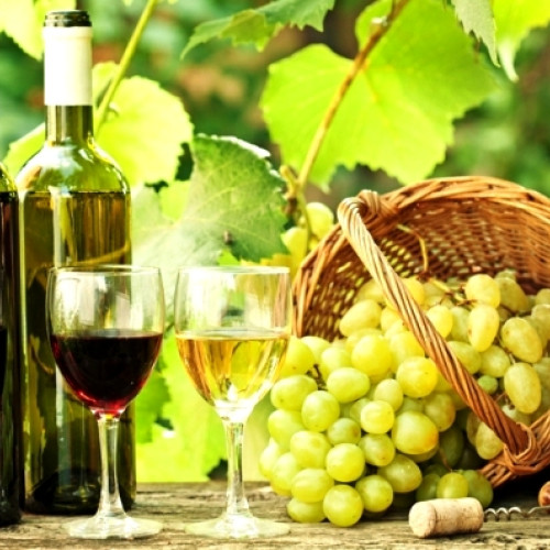 Ziua gastronomiei și vinului românesc, sărbătorită anual în prima duminică din octombrie