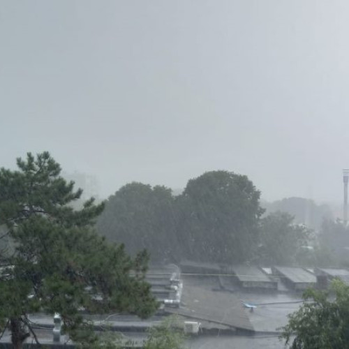 Vremea se înrăutățește: ploi și ninsori în toată țara în următoarele zile