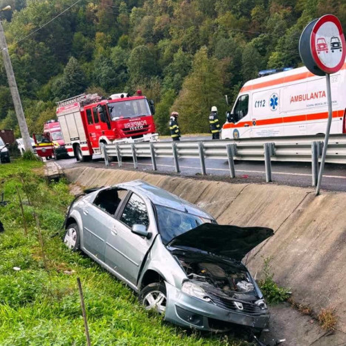 Trei persoane rănite după un accident rutier în comuna Vălișoara