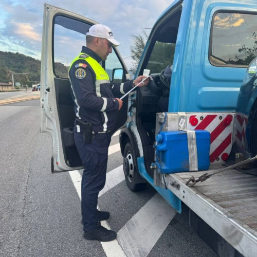 Șofer bulgar amendat în Orșova pentru lipsa aparatului tahograf pe camion
