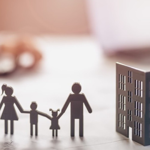 Prețurile locuințelor au crescut aproape 20% în ultimul an în marile orașe