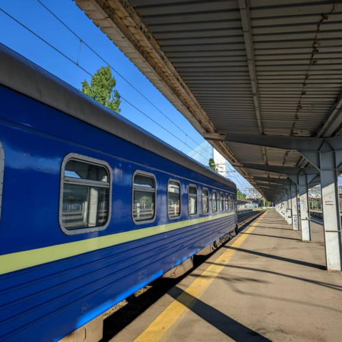 Ukraliznția introduce tren zilnic între Kiev și București de pe 10 octombrie