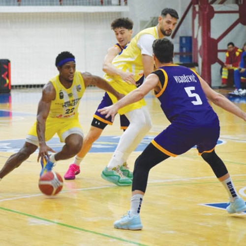 CSM BBA Petrolul Ploieşti începe cu victorie sezonul Ligii Naţionale de baschet masculin