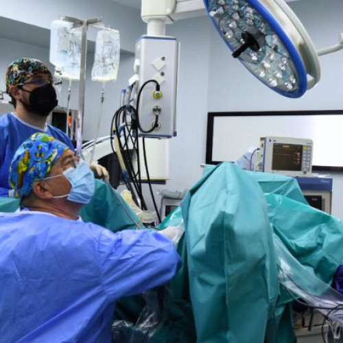 Tratament de ultimă generație pentru litiază și adenom de prostată la SANADOR