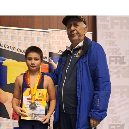 Mihail Dănilă, vicecampion național la lupte pentru categoria 48 kg