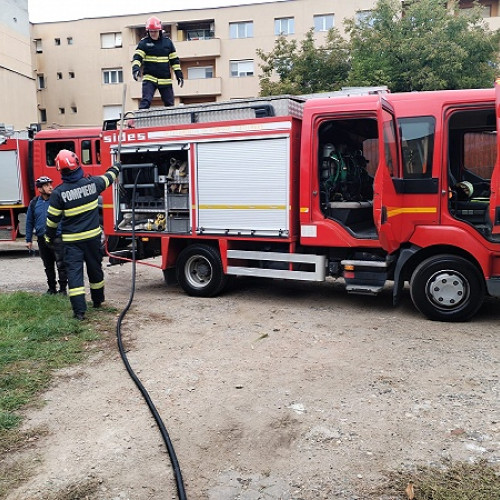 Incendiu la o centrală termică dezafectată în Satu Mare