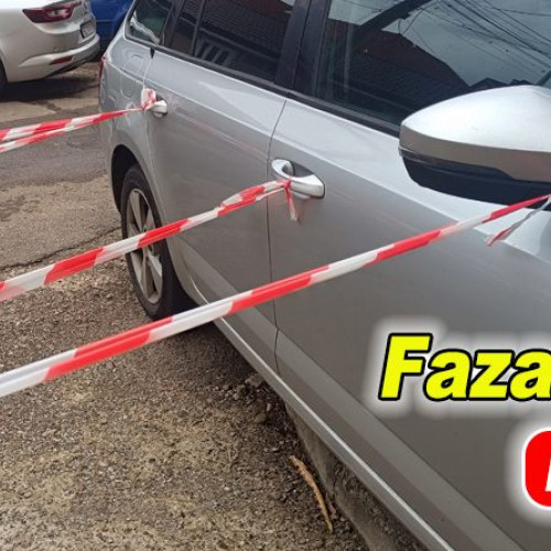 Panglici întinse pe bd. Unirii Nord pentru blocarea accesului pe alee