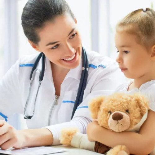 Peste 9.000 de părinți au folosit serviciul de telemedicină ALOPEDI din Cluj în nouă luni