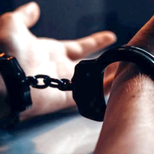 Bărbat din Petroșani arestat după ce a agresat din nou fosta concubină