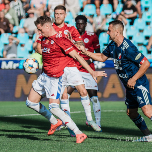 Oțelul are o singură opțiune cu Metaloglobus: victoria sub presiune mare