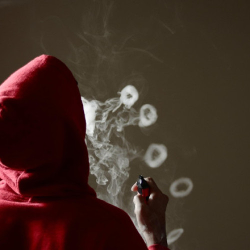 OMS avertizează asupra creșterii dependenței de nicotină din cauza țigărilor electronice