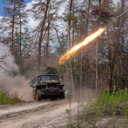 Zelenski: SUA nu au întrerupt livrările de arme către Ucraina în ciuda blocajului guvernamental