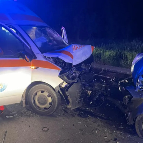 Accident grav pe DN1 E60 între Huedin și Șaula, o femeie în stop cardio-respirator