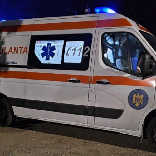 Scuter lovit de un podeț în comuna Ardeoani, interventie a pompierilor și ambulanței