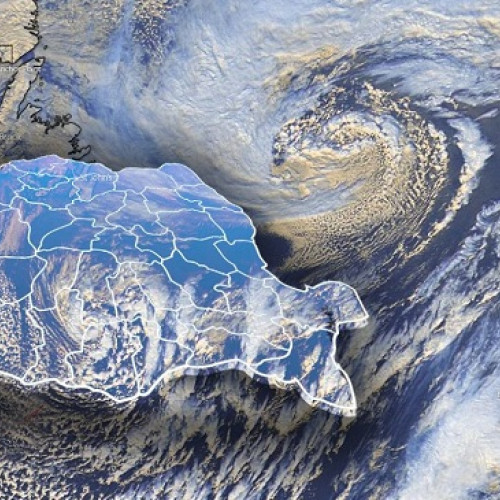 Ciclonul Barbara aduce ploi torențiale și ninsori în România