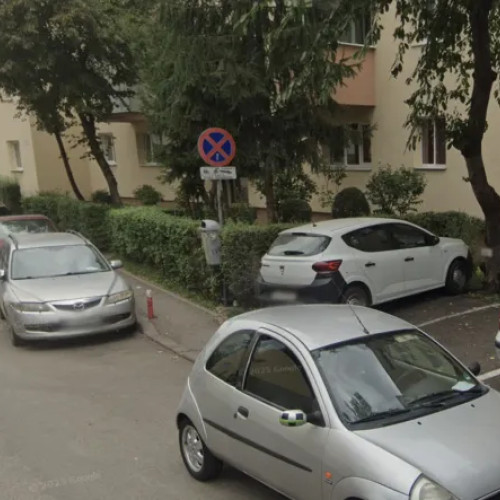 Locuitorii de pe Aleea Retezat din Cluj-Napoca cer soluții pentru mașinile parcate permanent